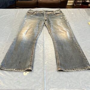 Women’s silver Suki, mid boot, size 12